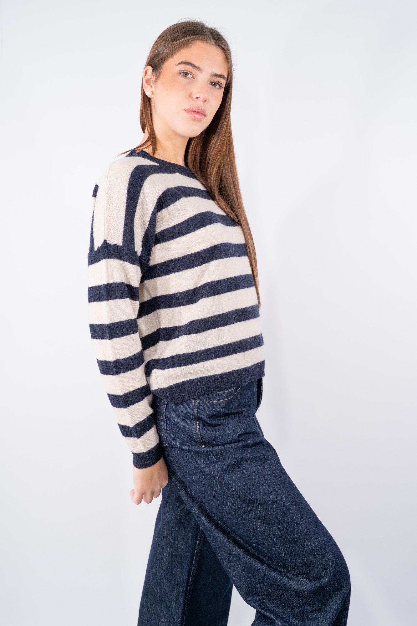 Maglia girocollo a righe in lana pregiata