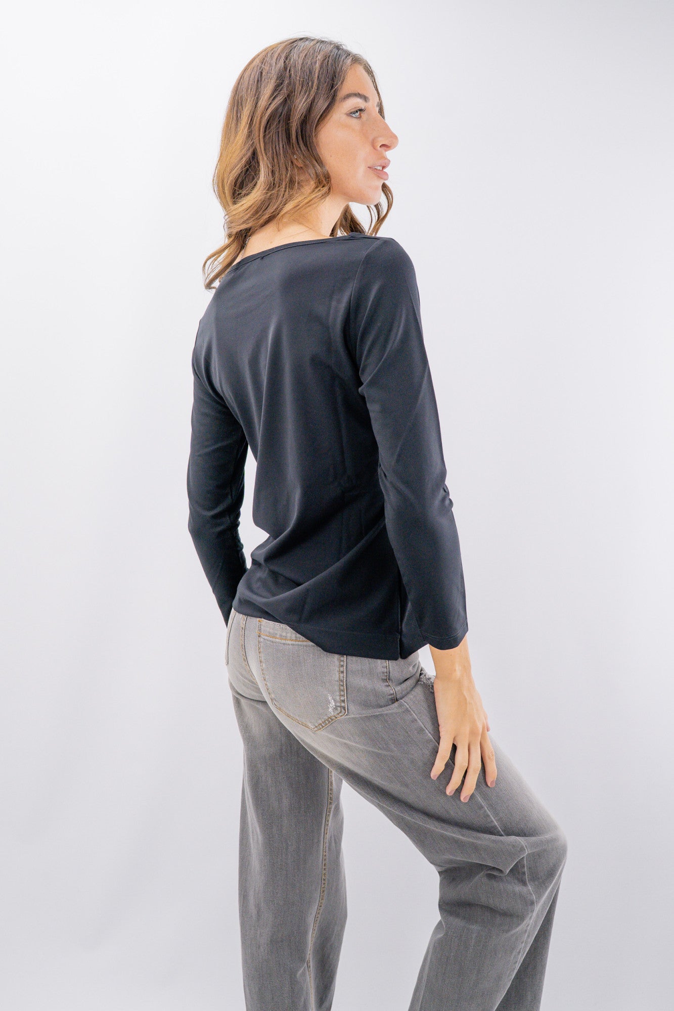 T-shirt manica lunga scollo quadrato