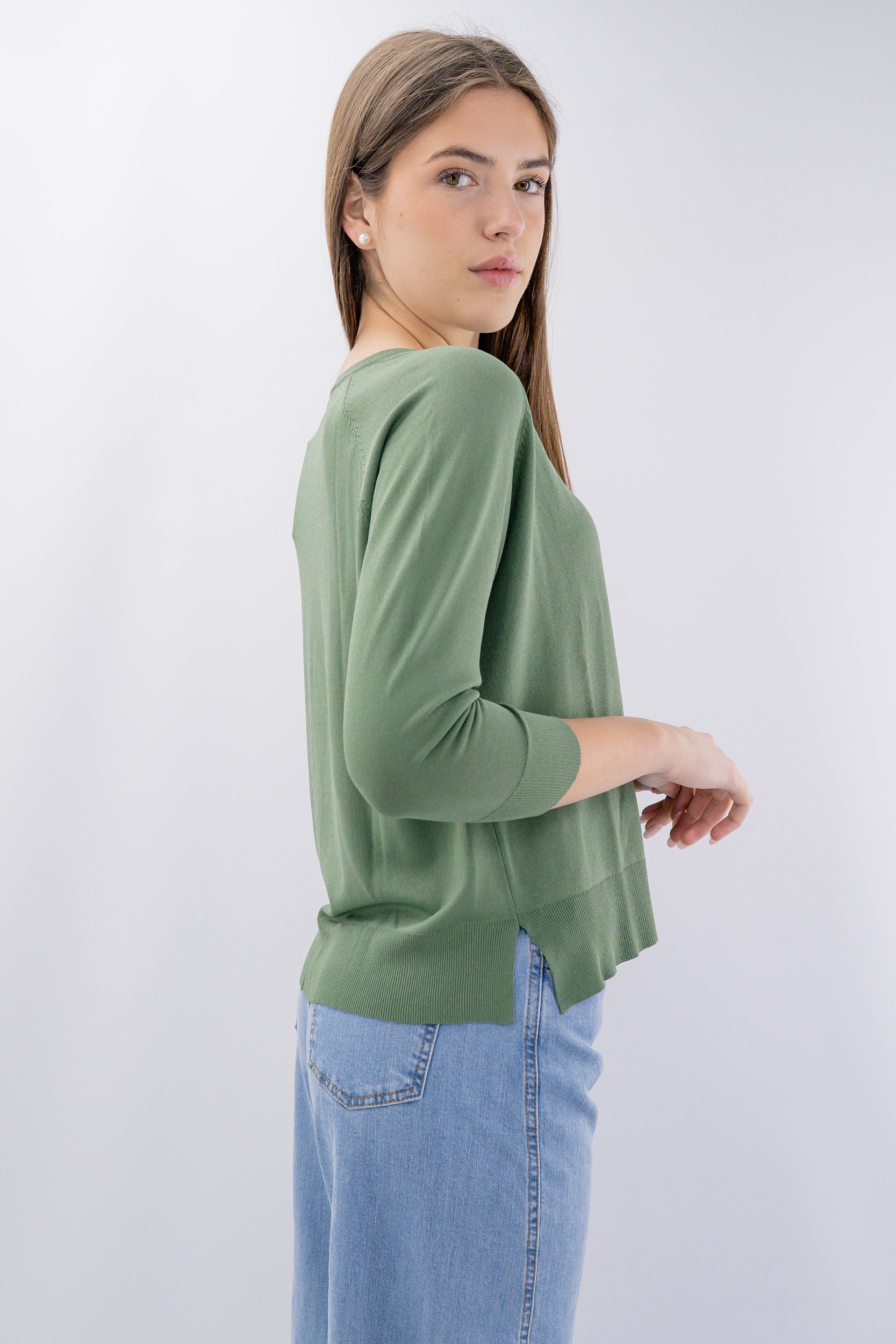 Maglia girocollo in viscosa con manica raglan