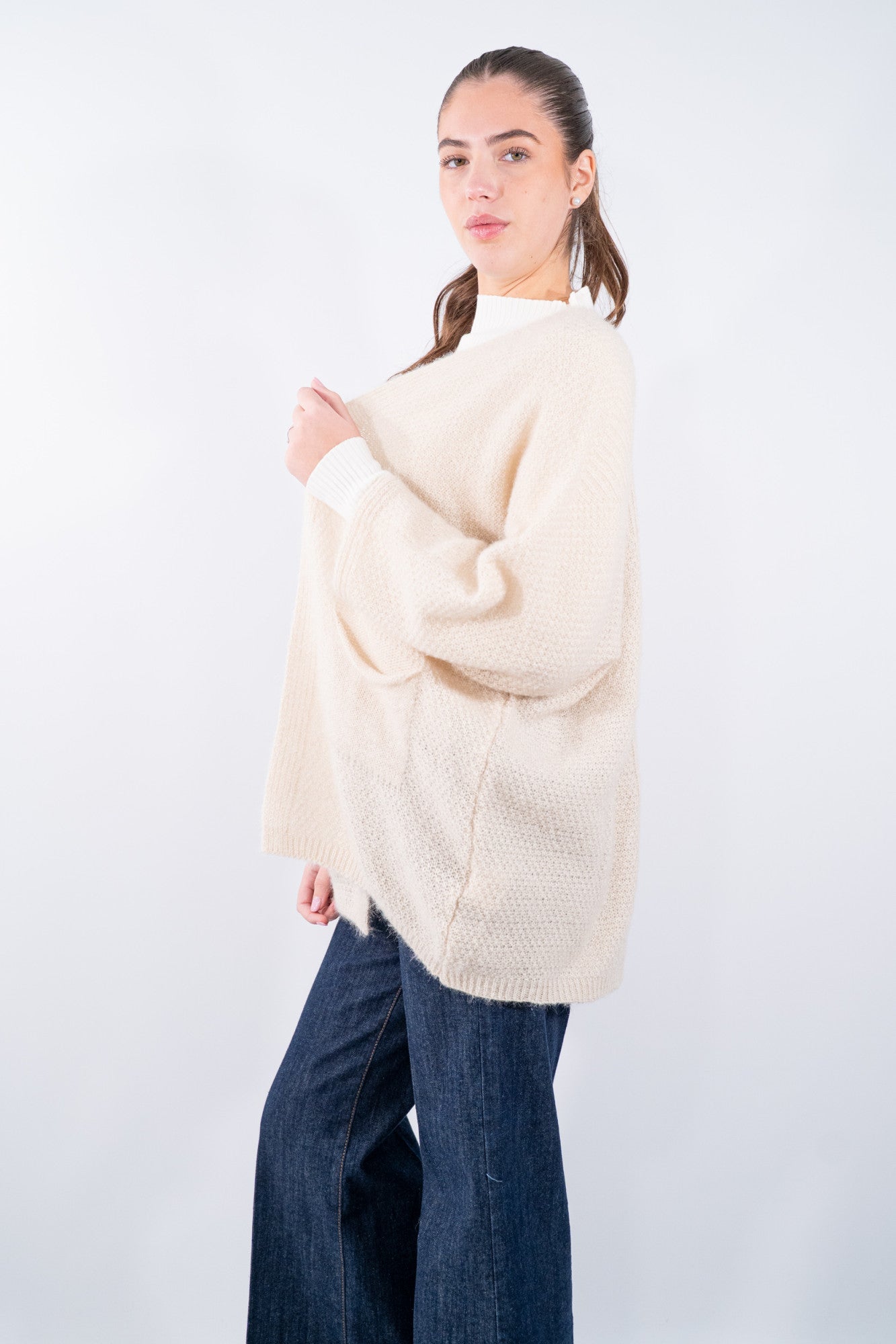 Cardigan aperto con maniche kimono e tasche applicate misto lana