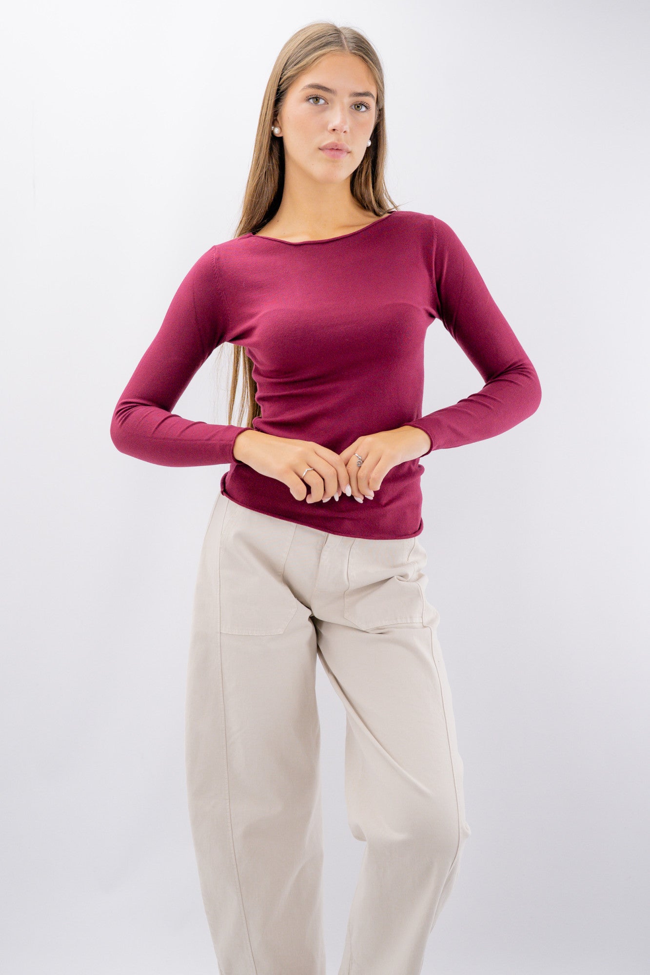 Maglia slim con scollo a barchetta
