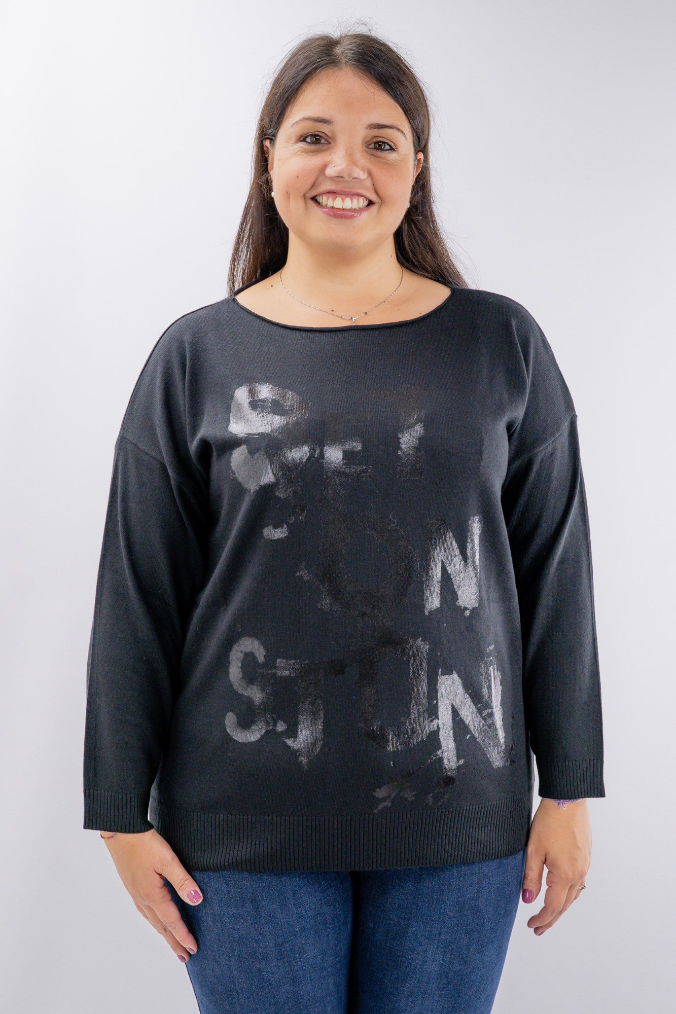 Maglia over con lettering laminato