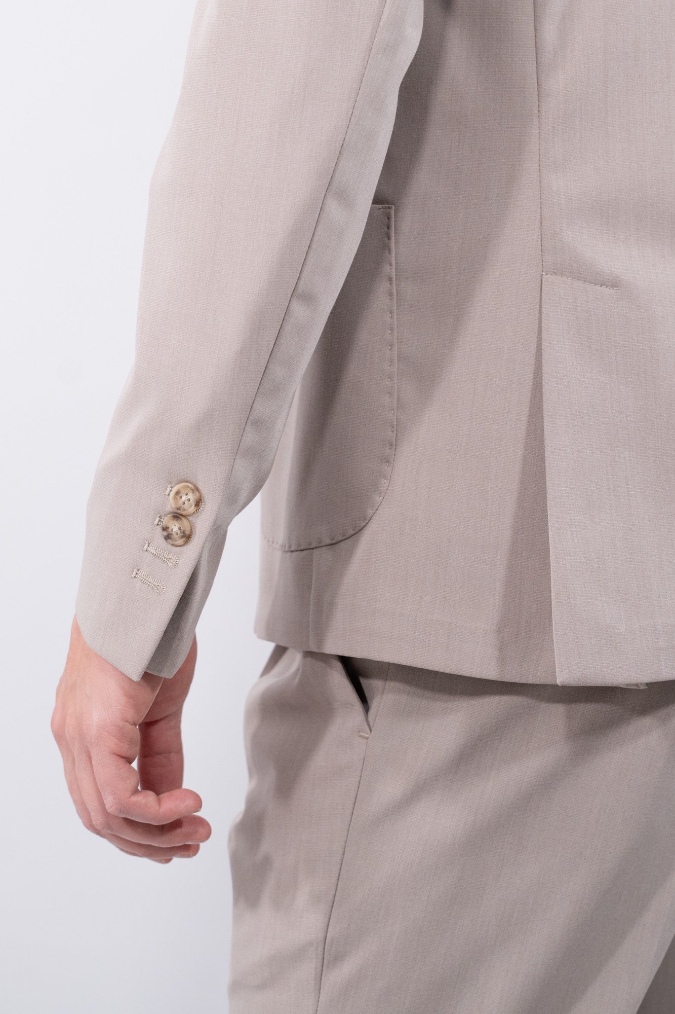 COLOR::BEIGE::4