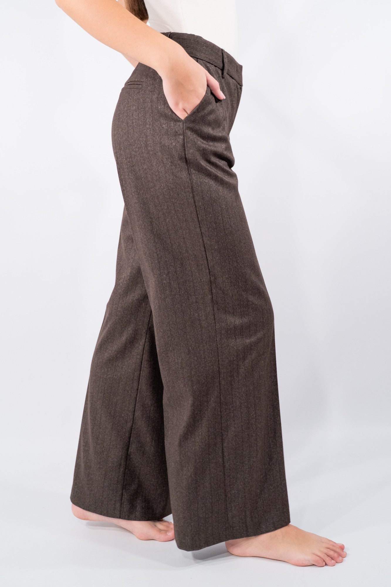 Pantalone palazzo in tessuto spinato gessato