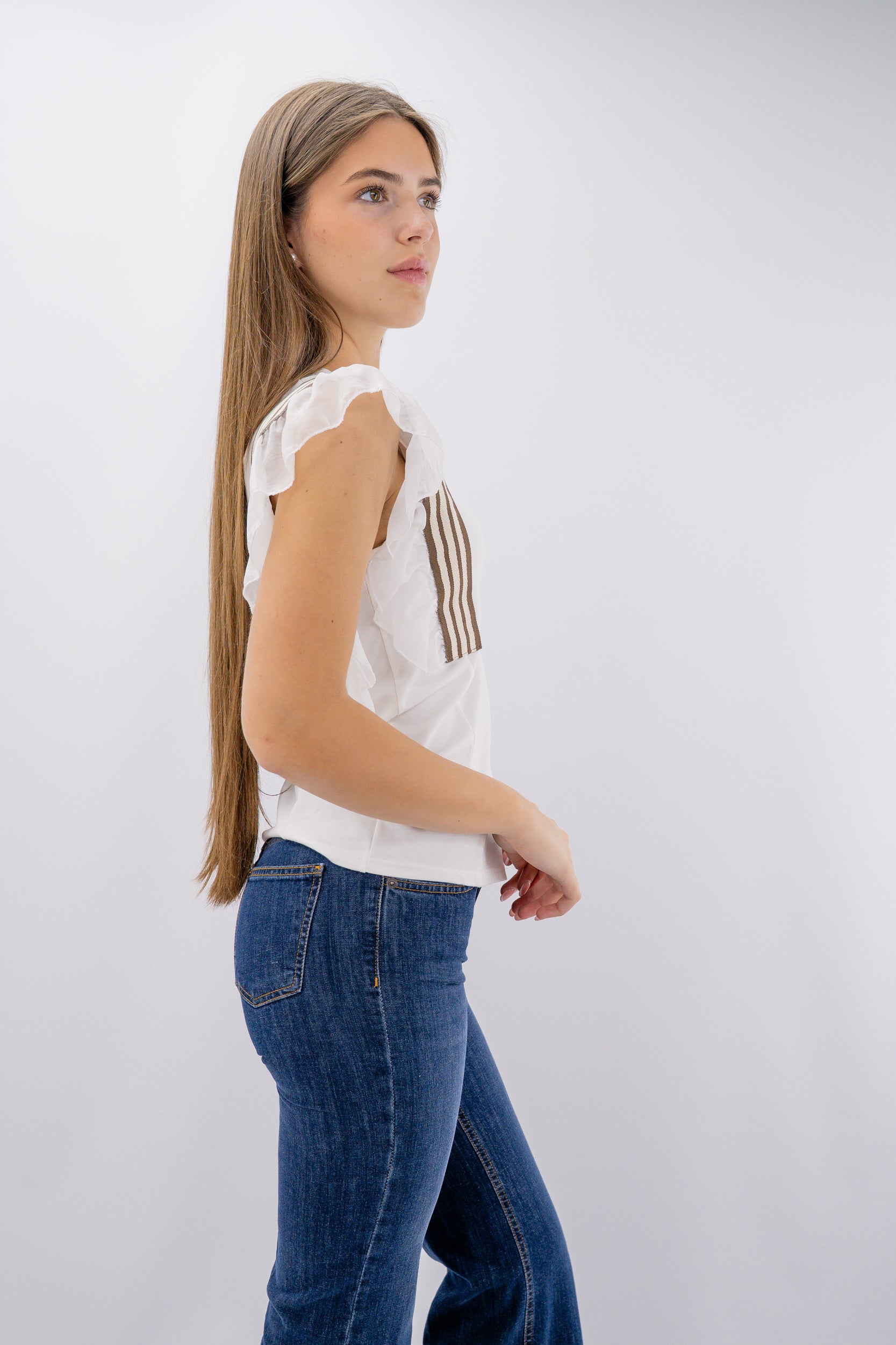 T-shirt con maniche volant