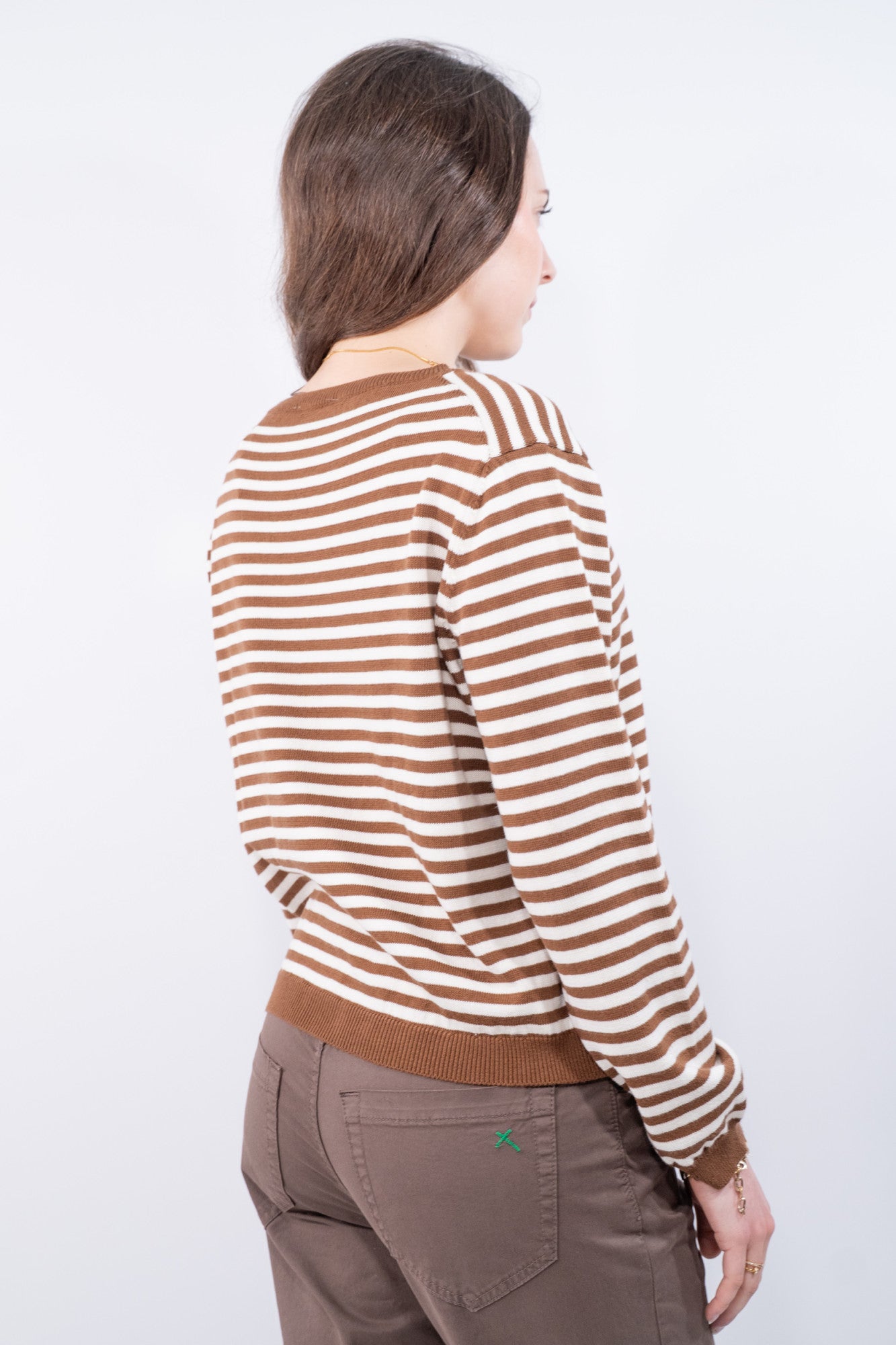 COLOR::MARRONE::4