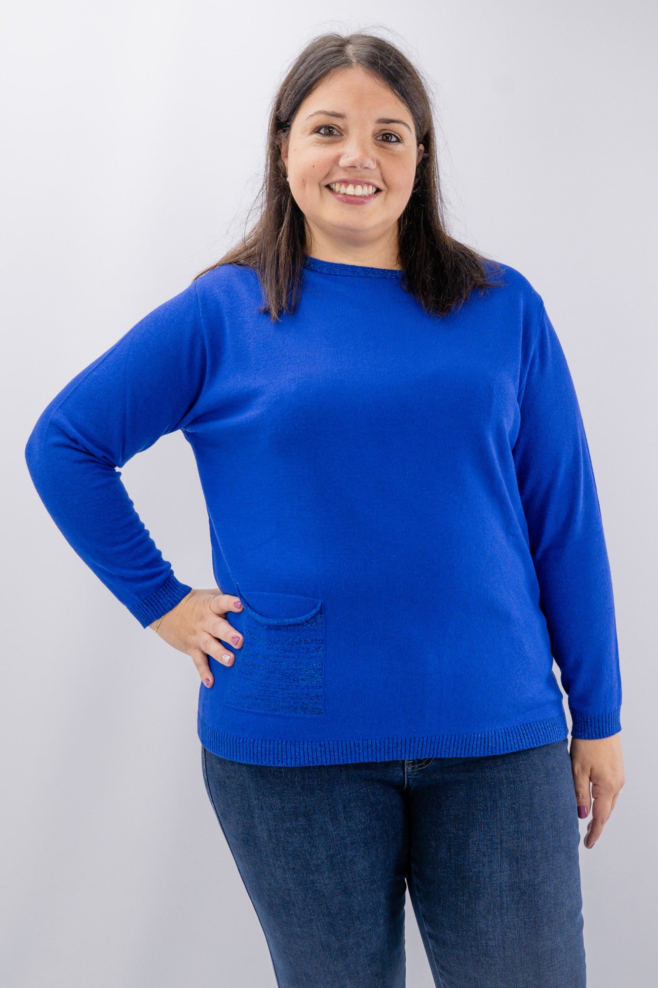 Maglia over con tasca e profili luminosi